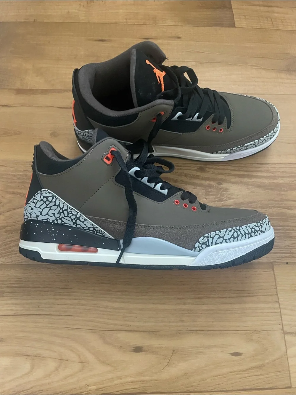 Men’s Jordan shoes sneakers size 11.5